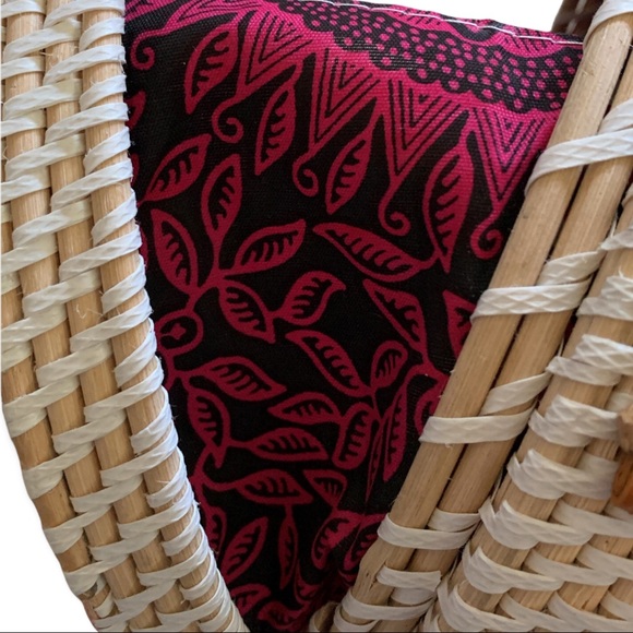 Bali Bohemian Rattan Floral Print Handwoven Handmade Basket Crossbody Purse - Picture 14 of 14